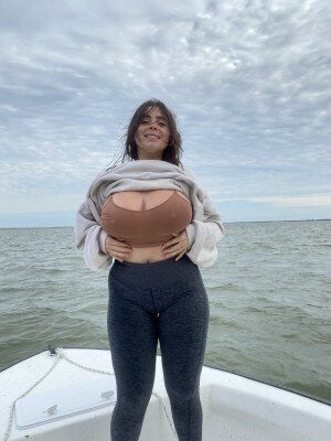 Mila Santos Photo #7