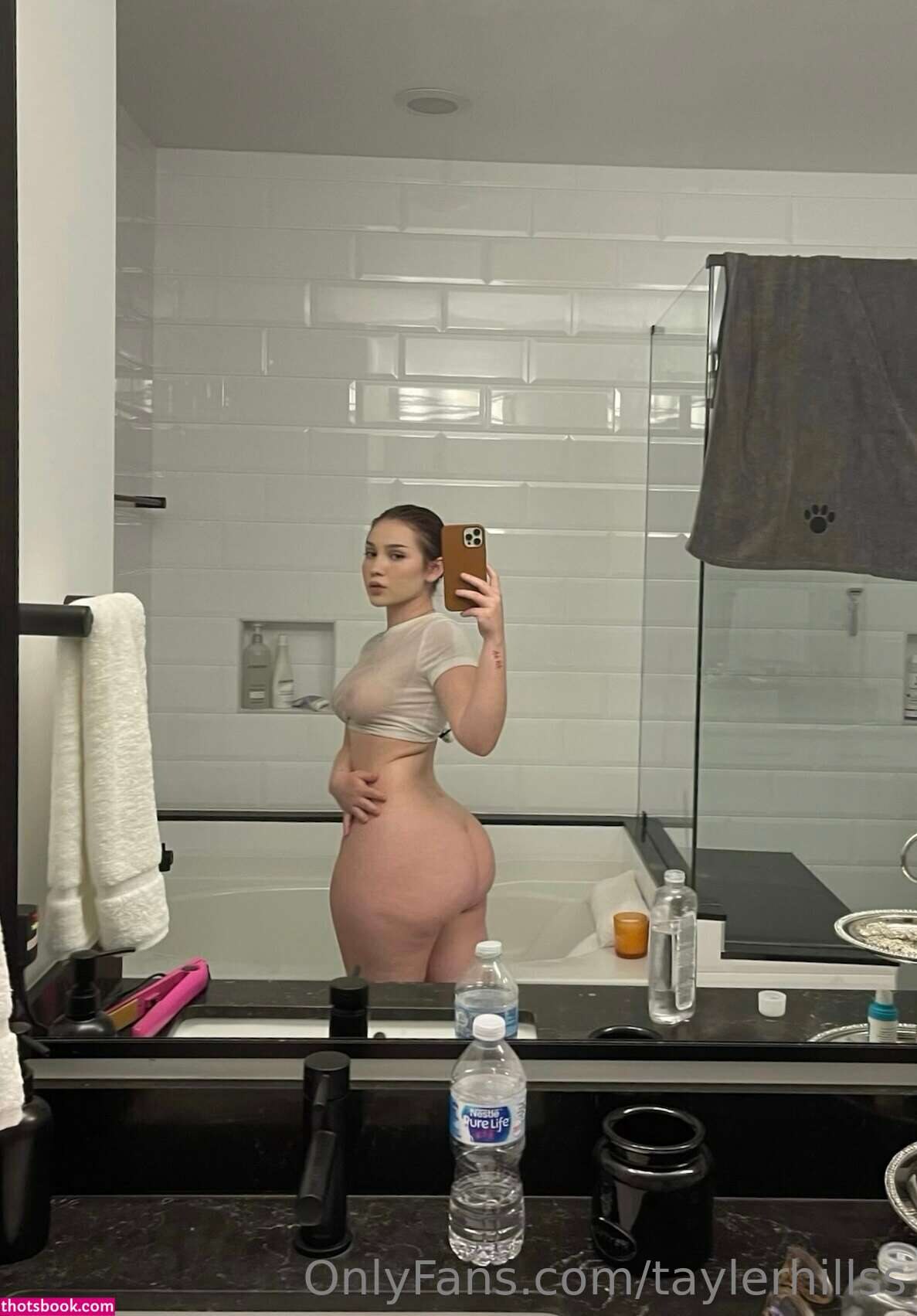 Tayler Hills Photo #9