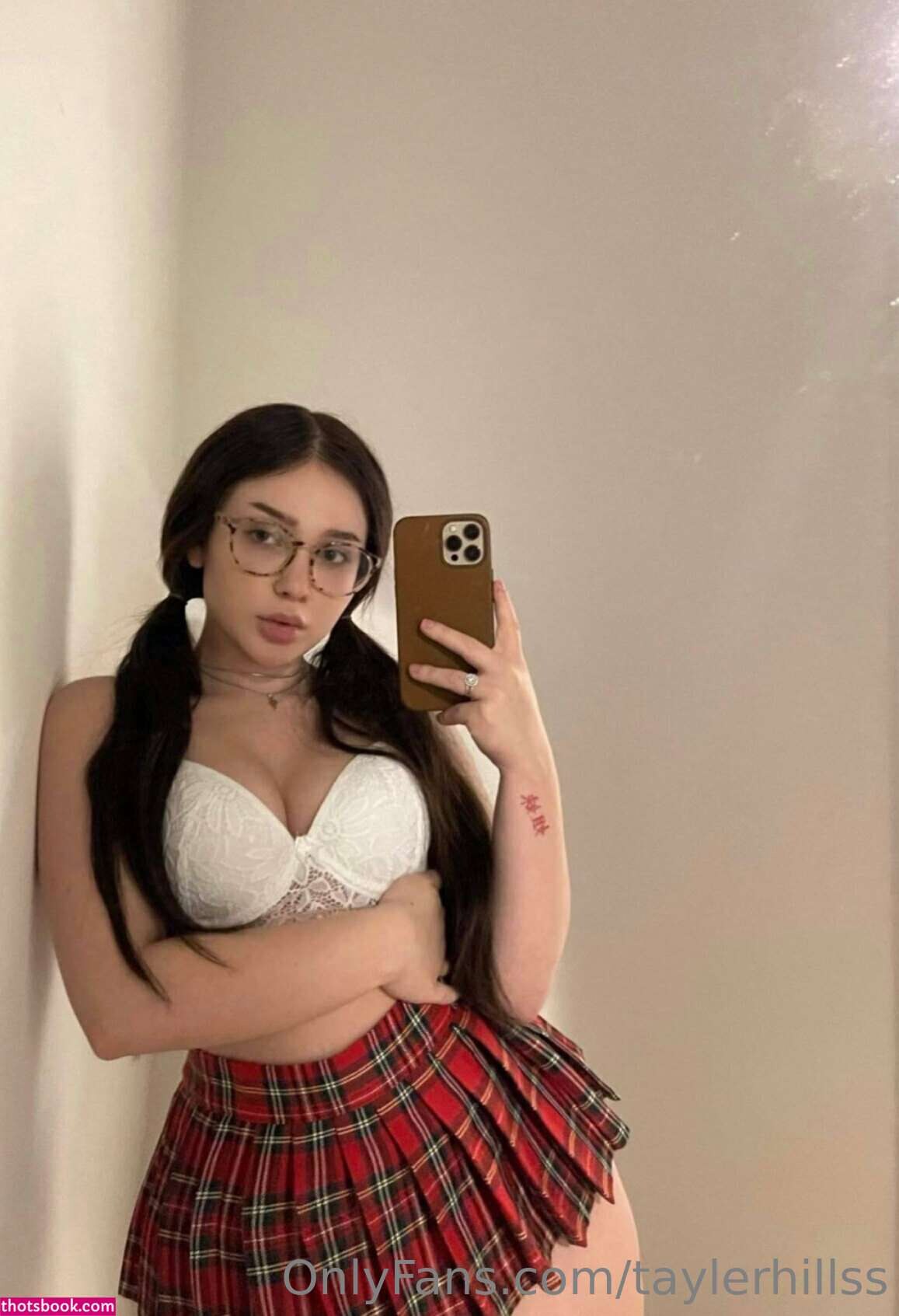 Tayler Hills Photo #21