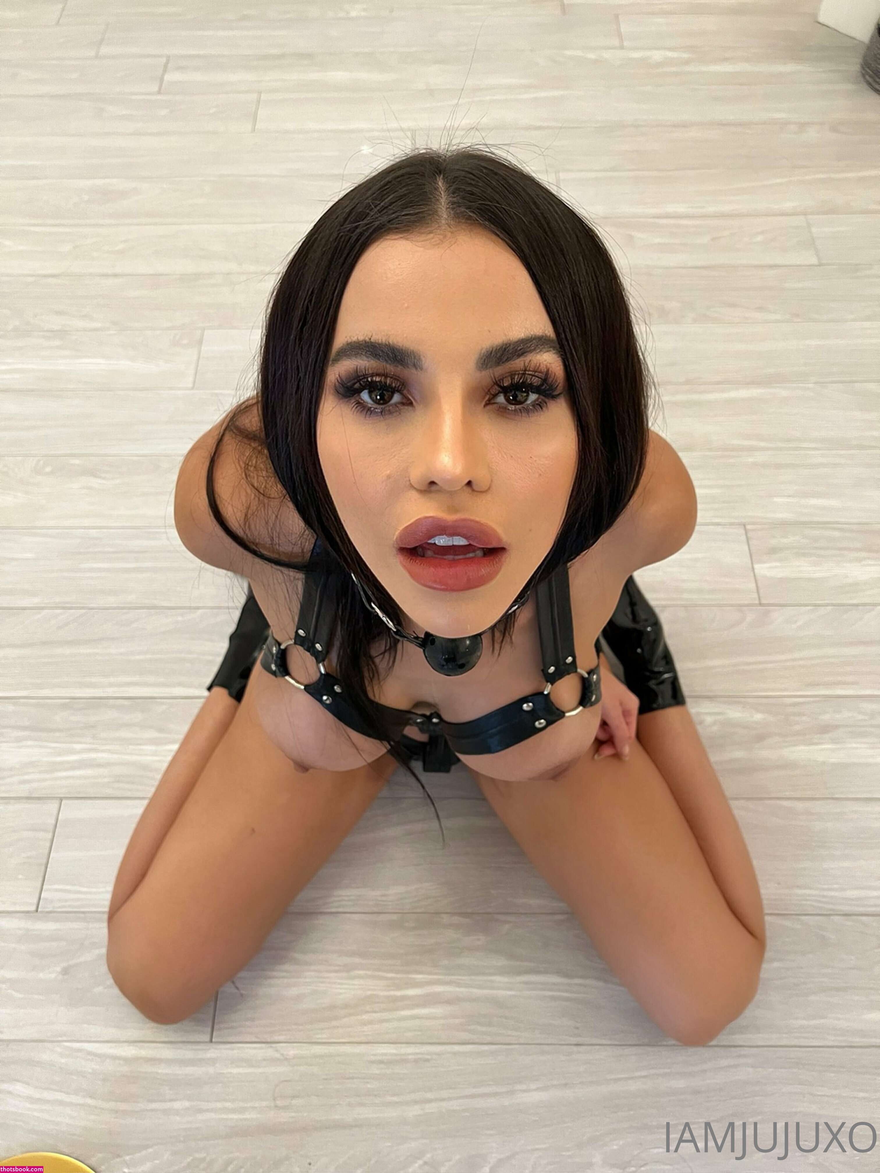 Juju Bahreis Photo #22