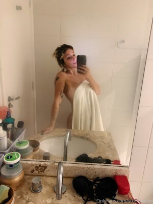 Lola Janussi Photo #54