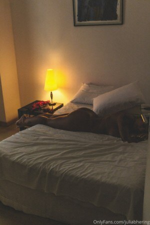 Julia Bhering Photo #19