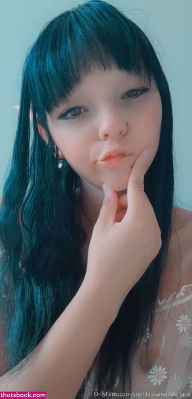 Sophia Scamander Photo #23