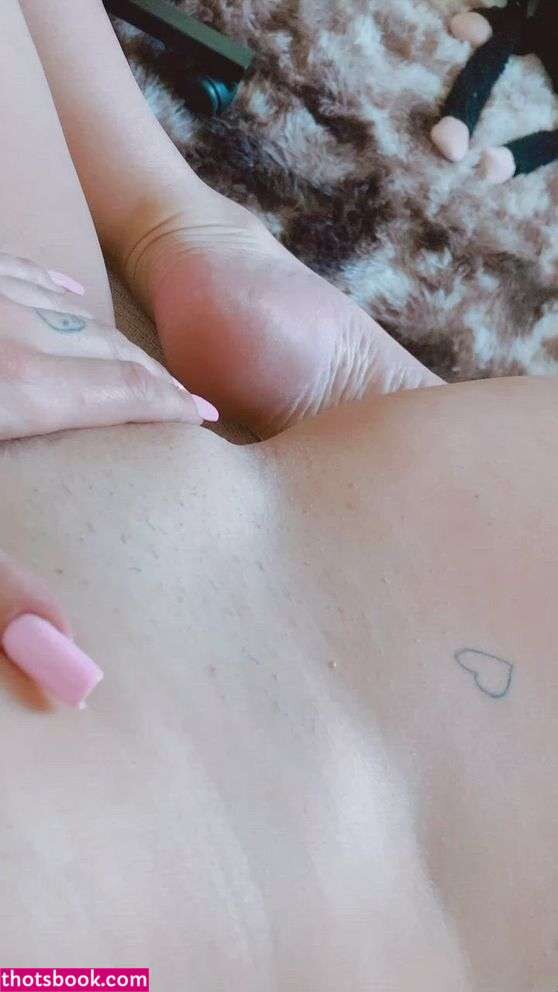 Angeline Sant Photo #4