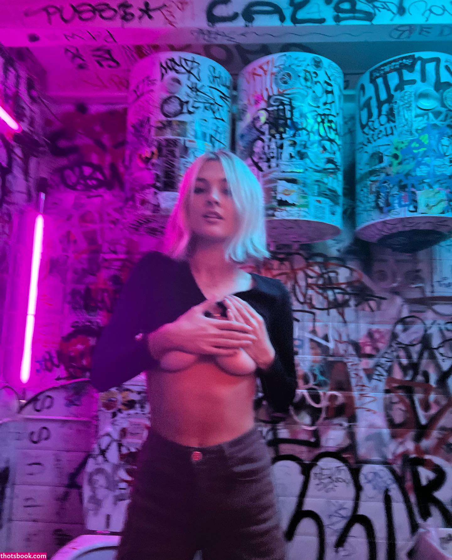 Lily Hosea Photo #17