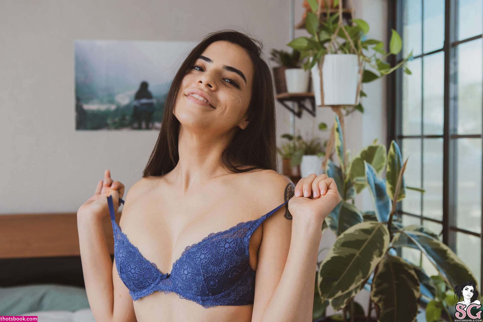 Mercurymei Photo #13