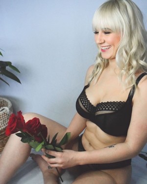 Saterra Lynn Photo #14