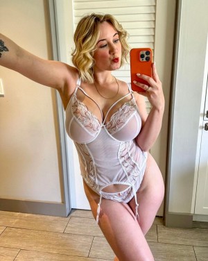 Saterra Lynn Photo #48