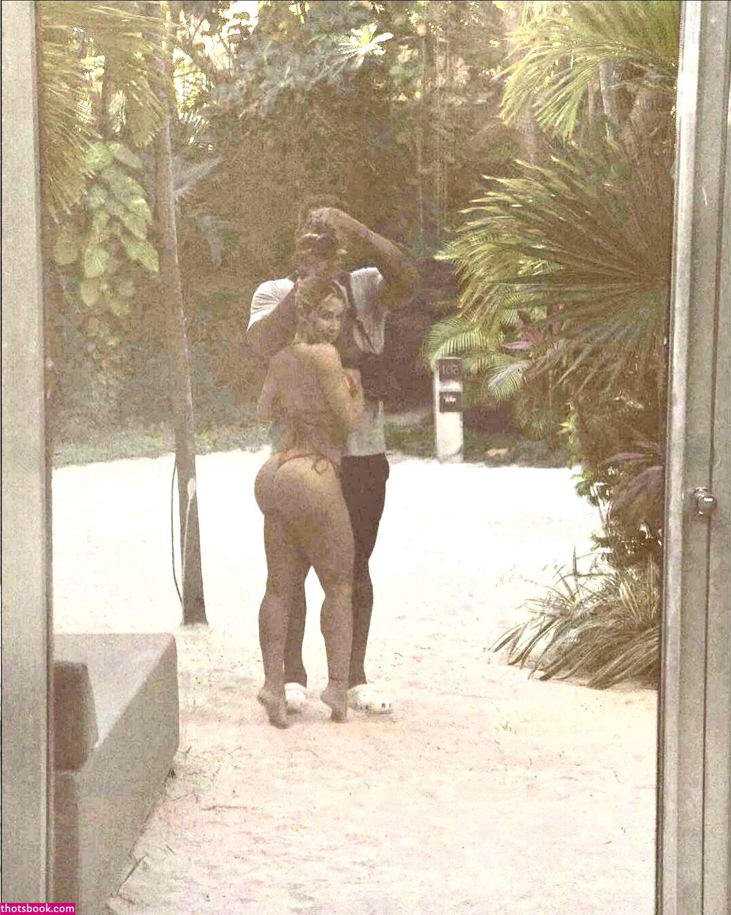 Claudia Sampedro Photo #151