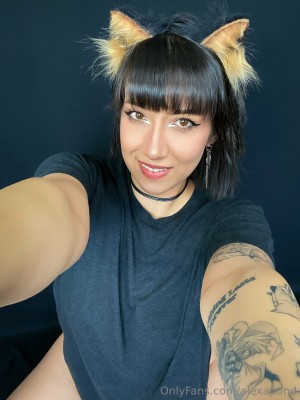 Alexa Pond Photo #210