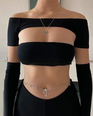 Amelie Manzoli Post #5