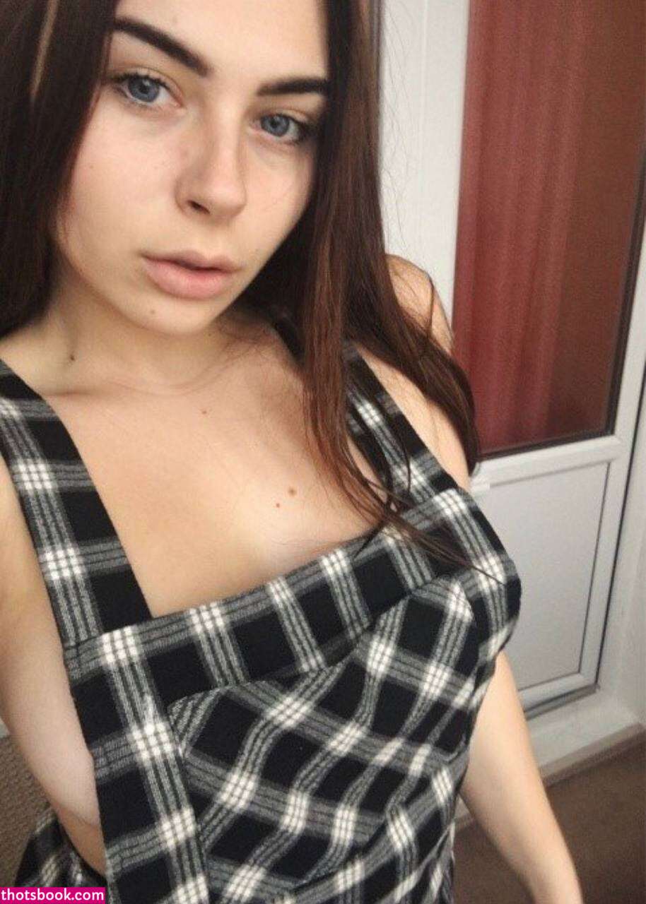 Mihalina Novakovskaya Photo #32