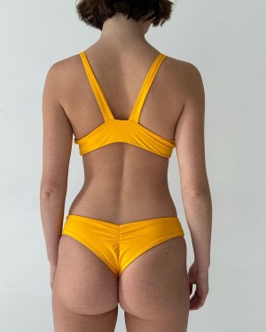 Amelie Manzoli Photo #102