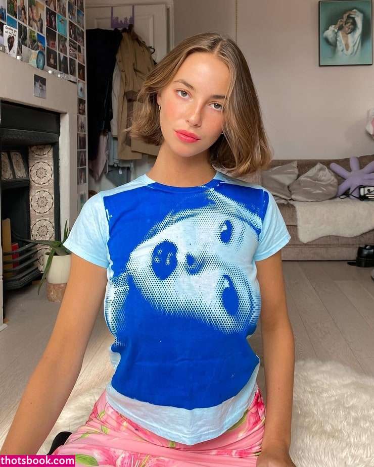 Amelie Manzoli Photo #119