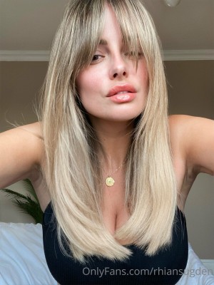 Rhian Sugden Photo #117