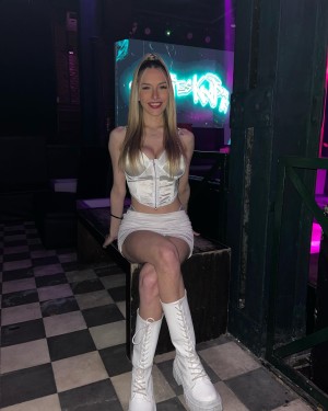 Martina Curiel Post #12