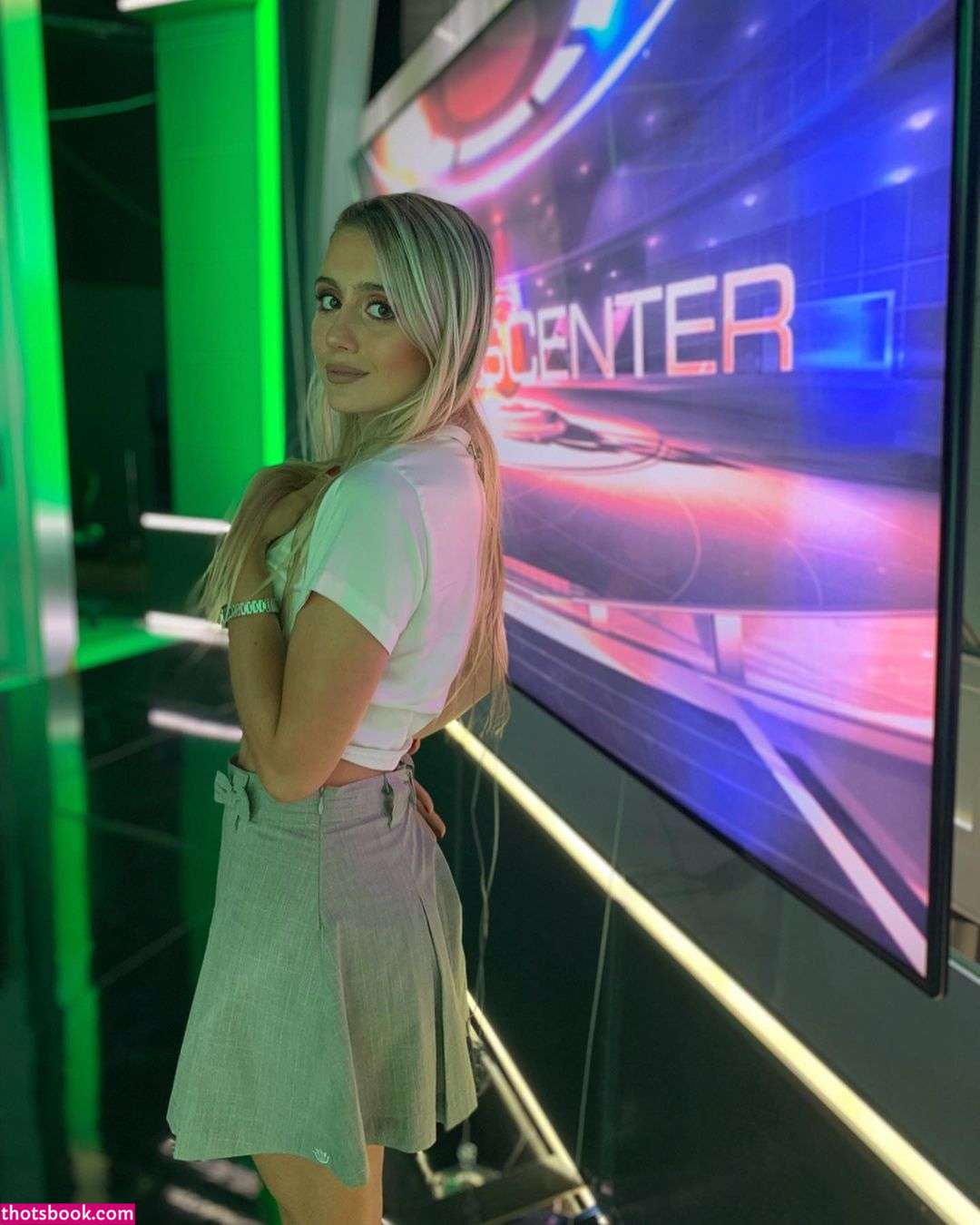 Morena Beltran Photo #83