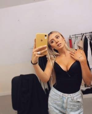 Morena Beltran Photo #100