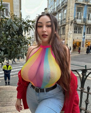 Louisa Khovanski Photo #309