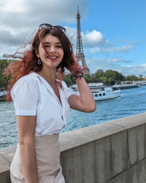 Chloe Lockley Photo #1