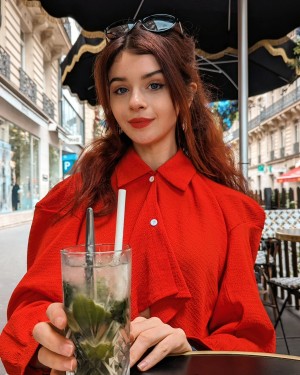 Chloe Lockley Photo #14