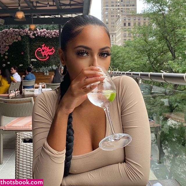 Jonica Keating Photo #6