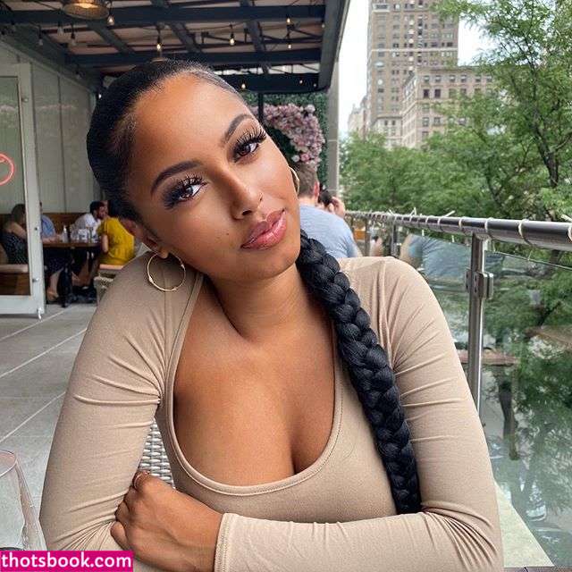 Jonica Keating Photo #10