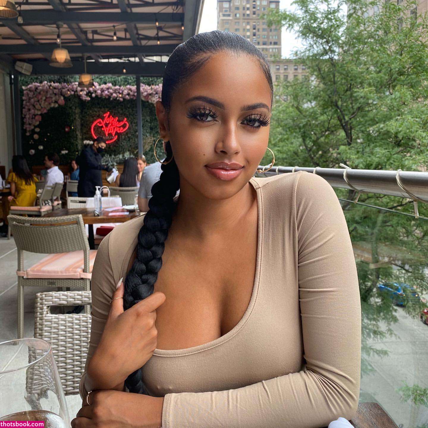 Jonica Keating Photo #17