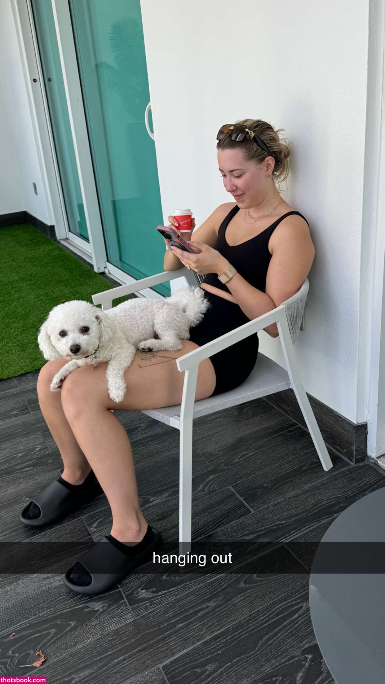 Pineapplebrat Photo #9