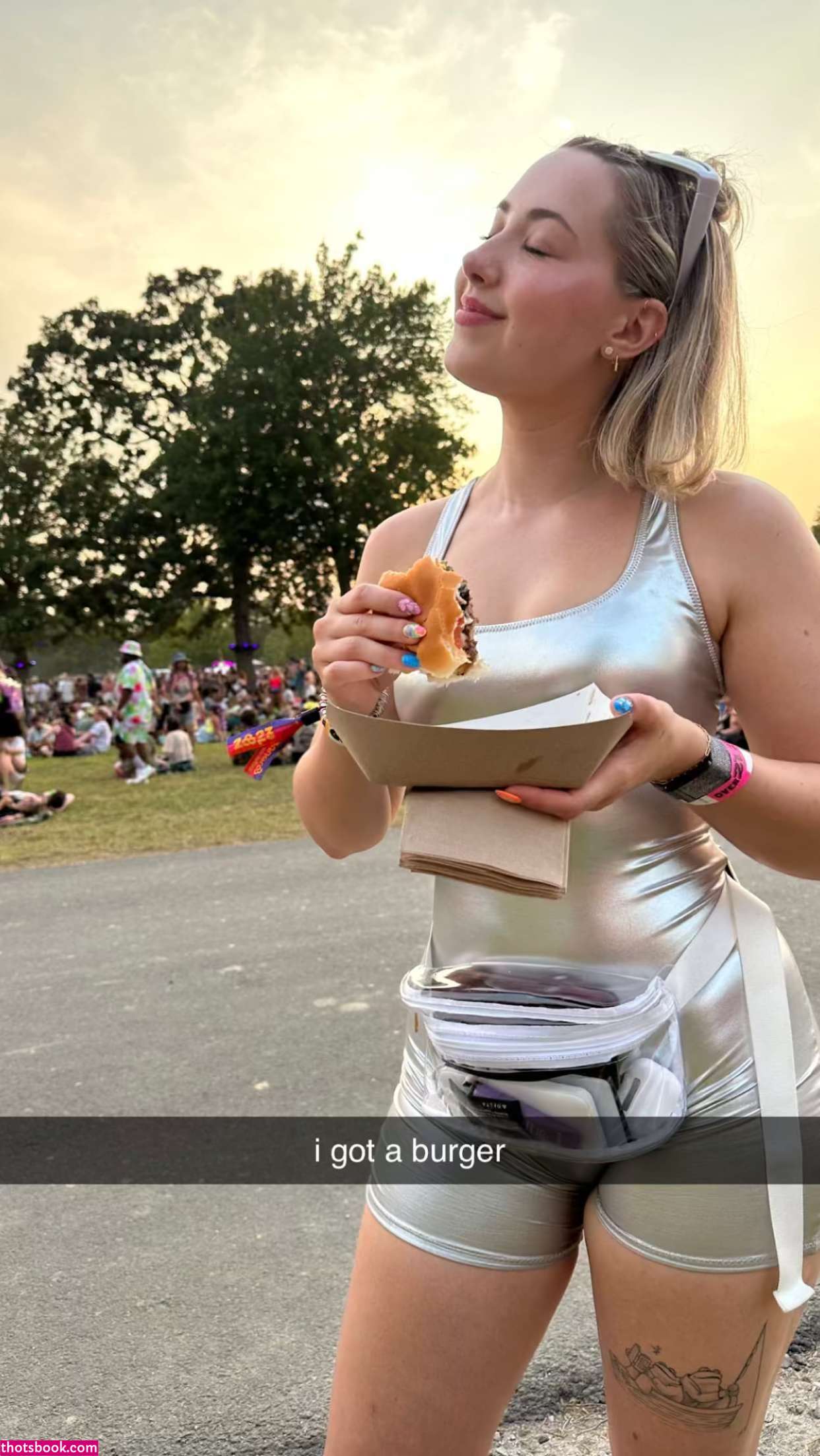 Pineapplebrat Photo #12