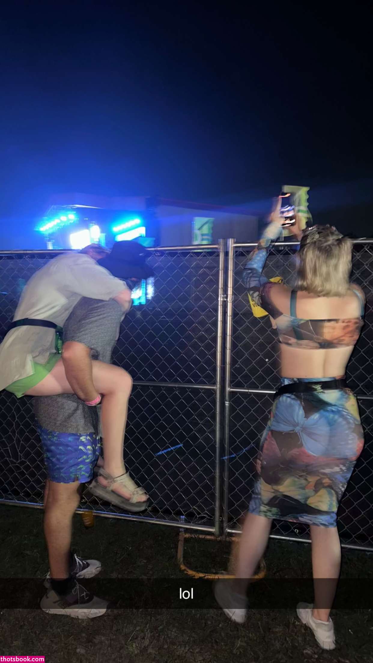 Pineapplebrat Photo #18