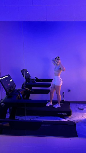 Pineapplebrat Photo #81