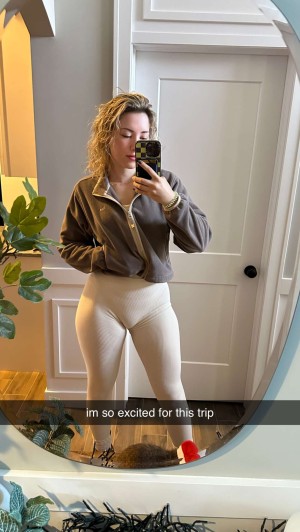 Pineapplebrat Photo #93