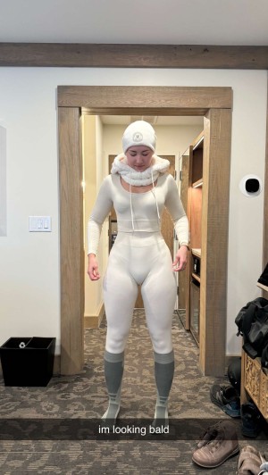 Pineapplebrat Photo #109