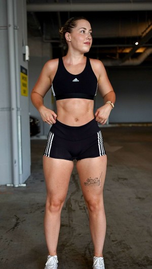 Pineapplebrat Photo #148