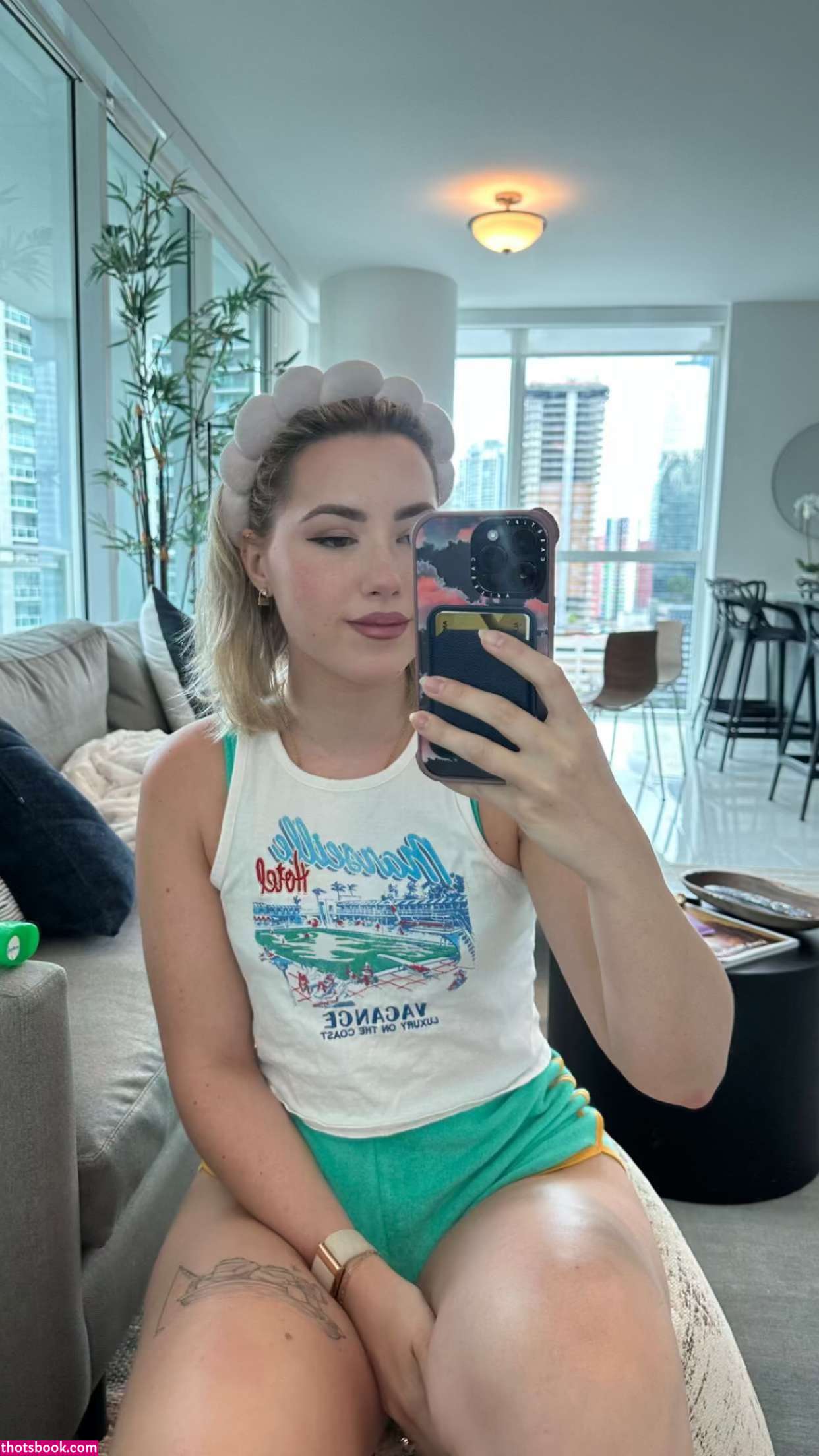 Pineapplebrat Photo #191