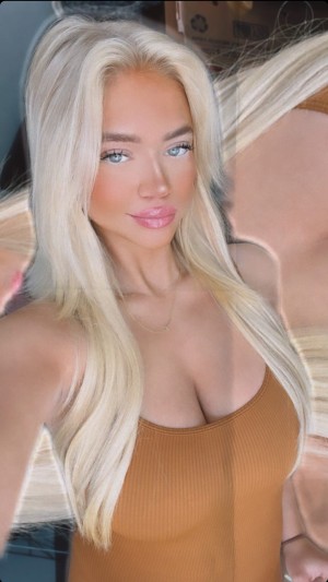 Alex Cockrill Photo #55