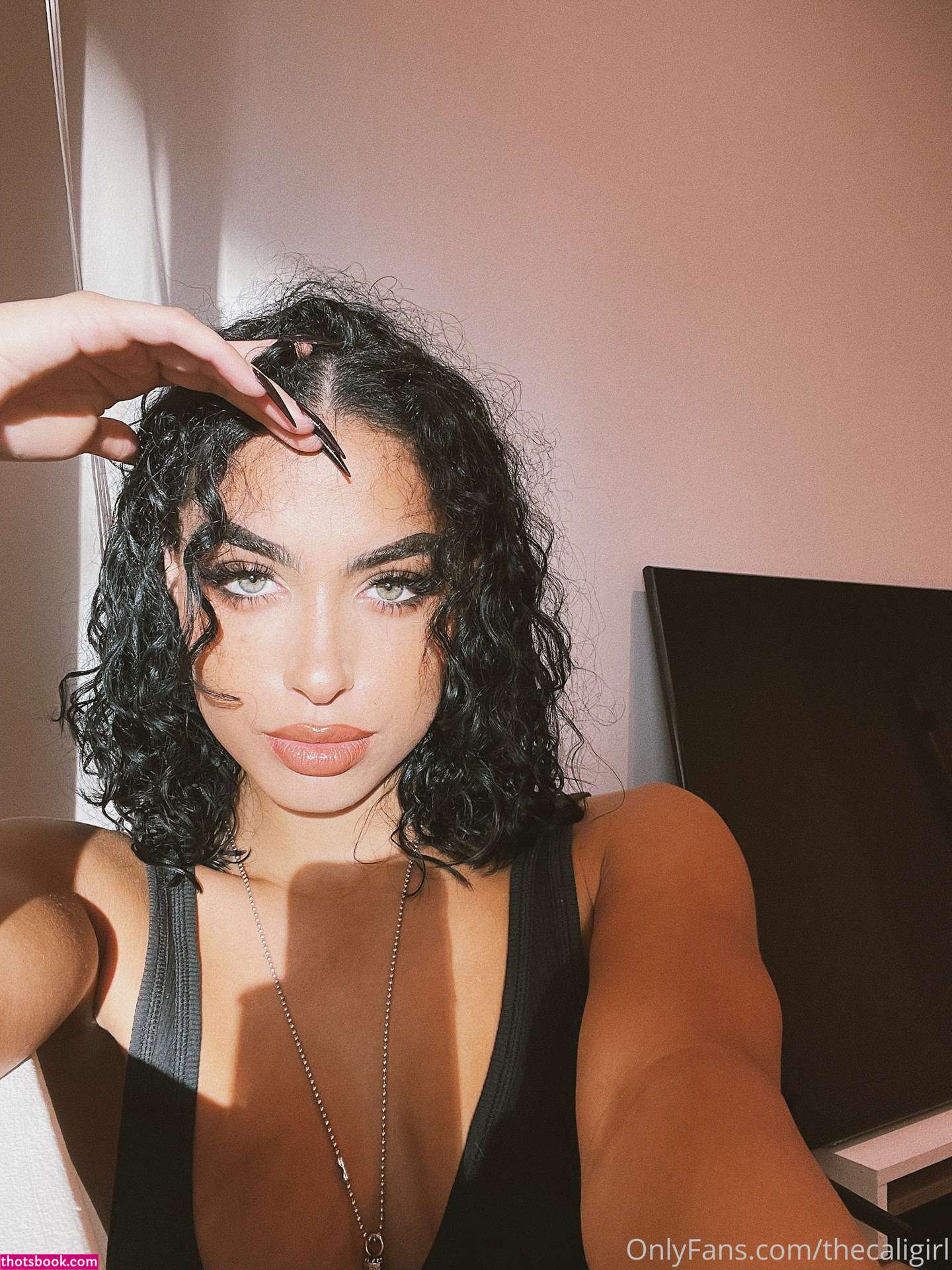 Undercover Freak Photo #101