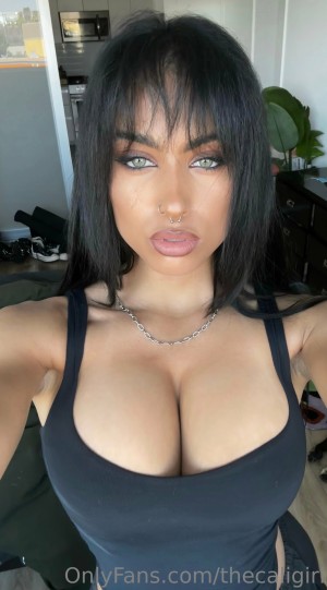 Undercover Freak Photo #109