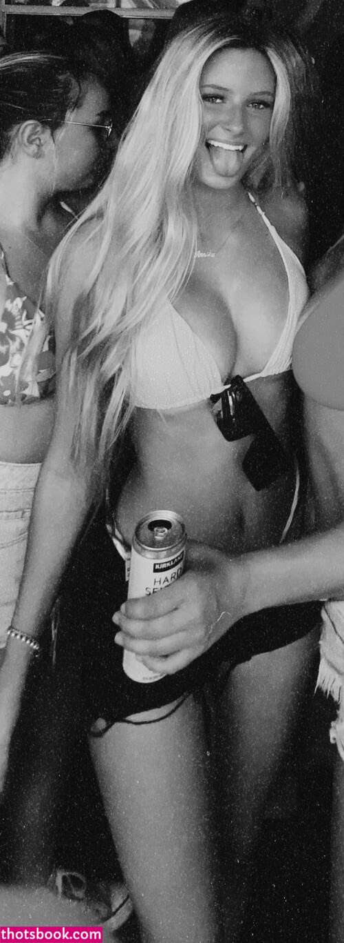 Annika Peterson Photo #36