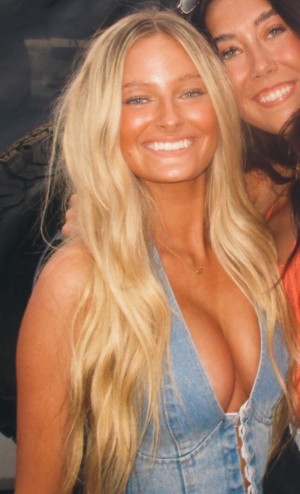 Annika Peterson Photo #41