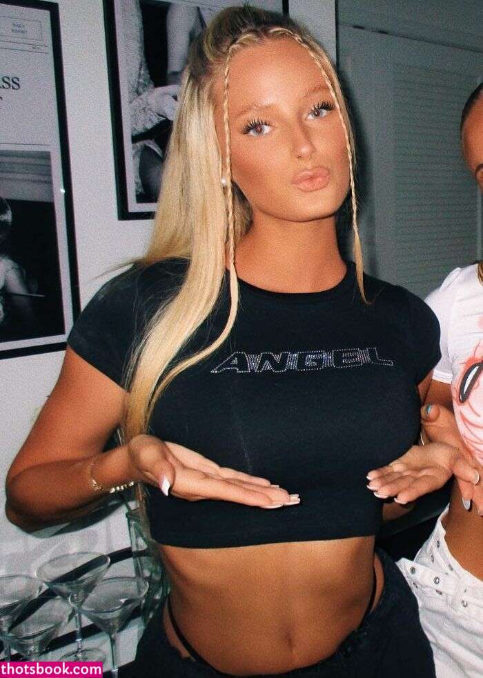 Annika Peterson Photo #61