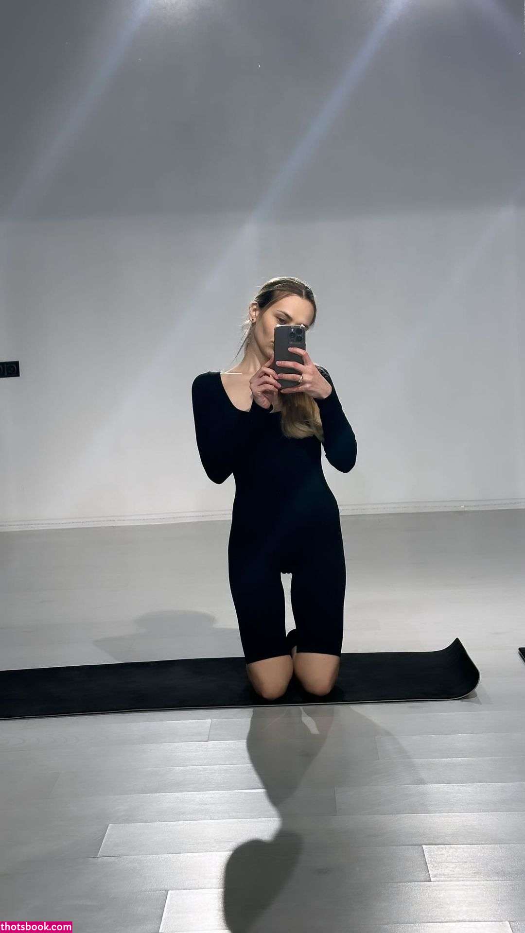 Mihalina Novakovskaya Photo #109