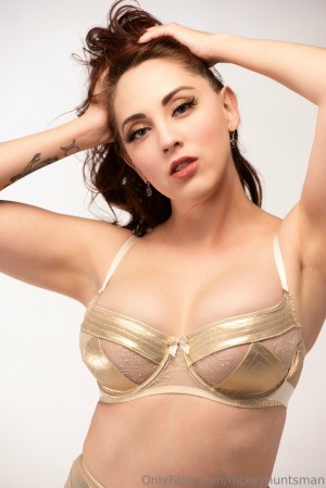 Nickey Huntsman Photo #79