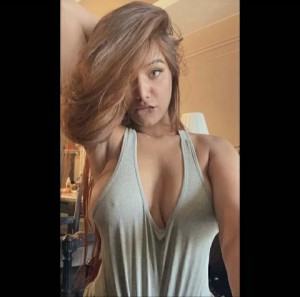 Poonam Pandey Photo #6