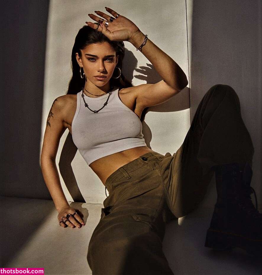 Milana Vino Photo #8