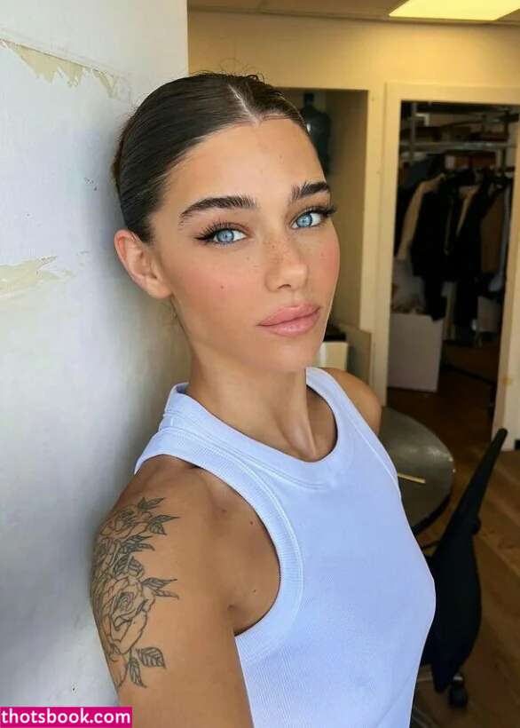 Milana Vino Photo #39