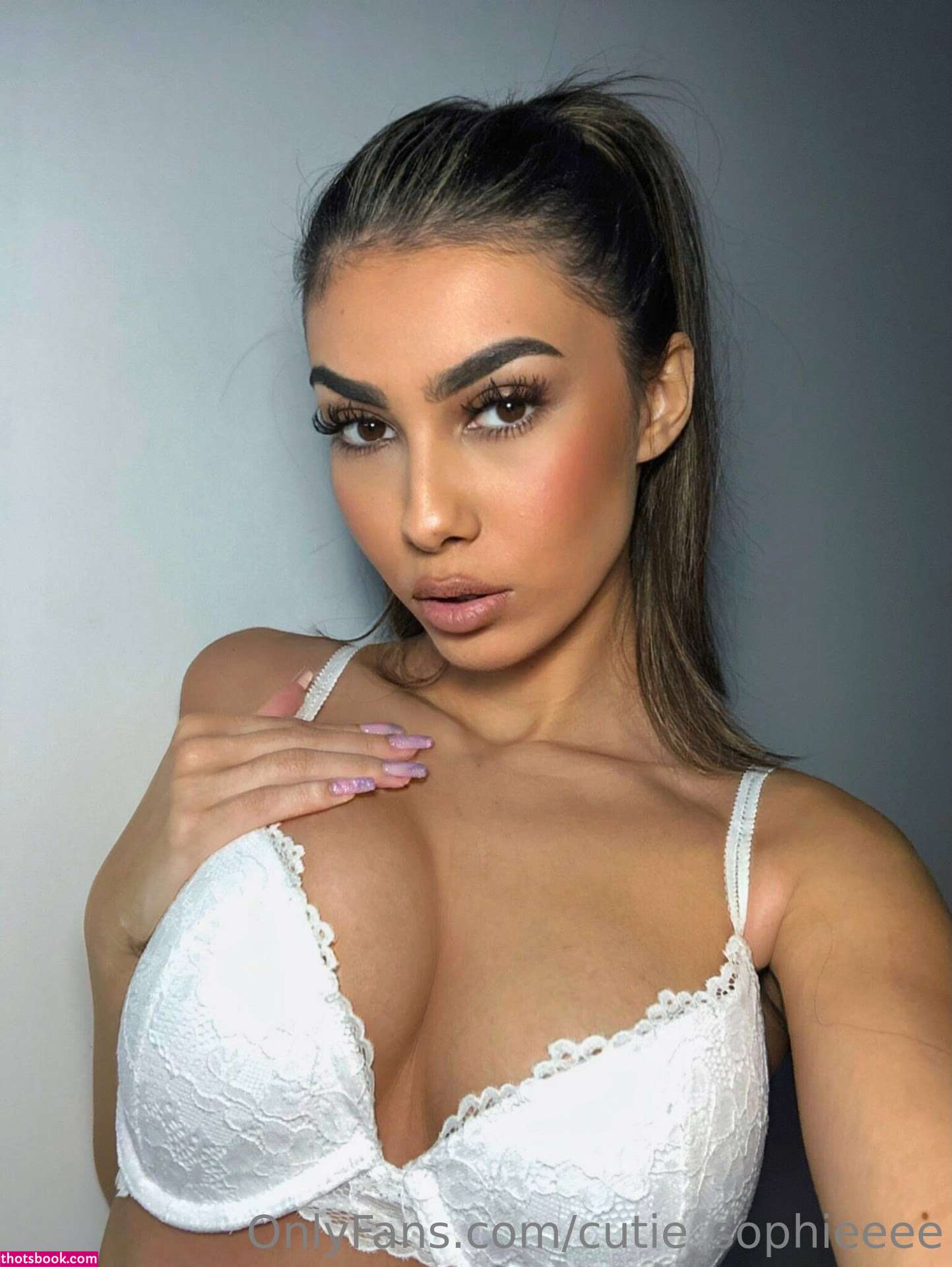 Sophie Rayne Photo #1