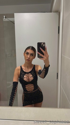 Sophie Rayne Photo #31