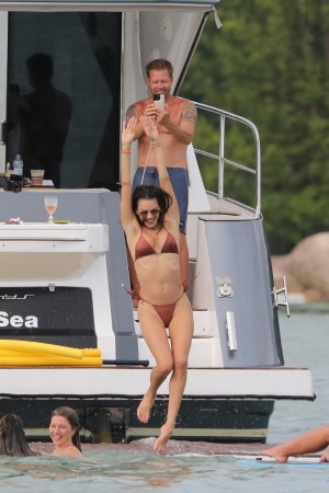 Alessandra Ambrosio Photo #51